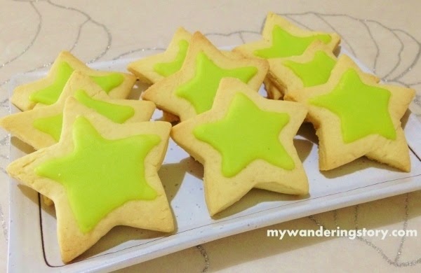 The Wanderer's Journal: Making Christmas Sugar Cookies