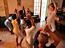 Dru Yoga in de Mac Gregor School in Zuid Afrika