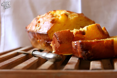 continuiamo a ricetttare ! plumcake al cioccolato bianco senza burro e senza zucchero!