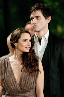 the-twilight-breaking-down-part-1-Mia-Maestro_Christian-Camargo