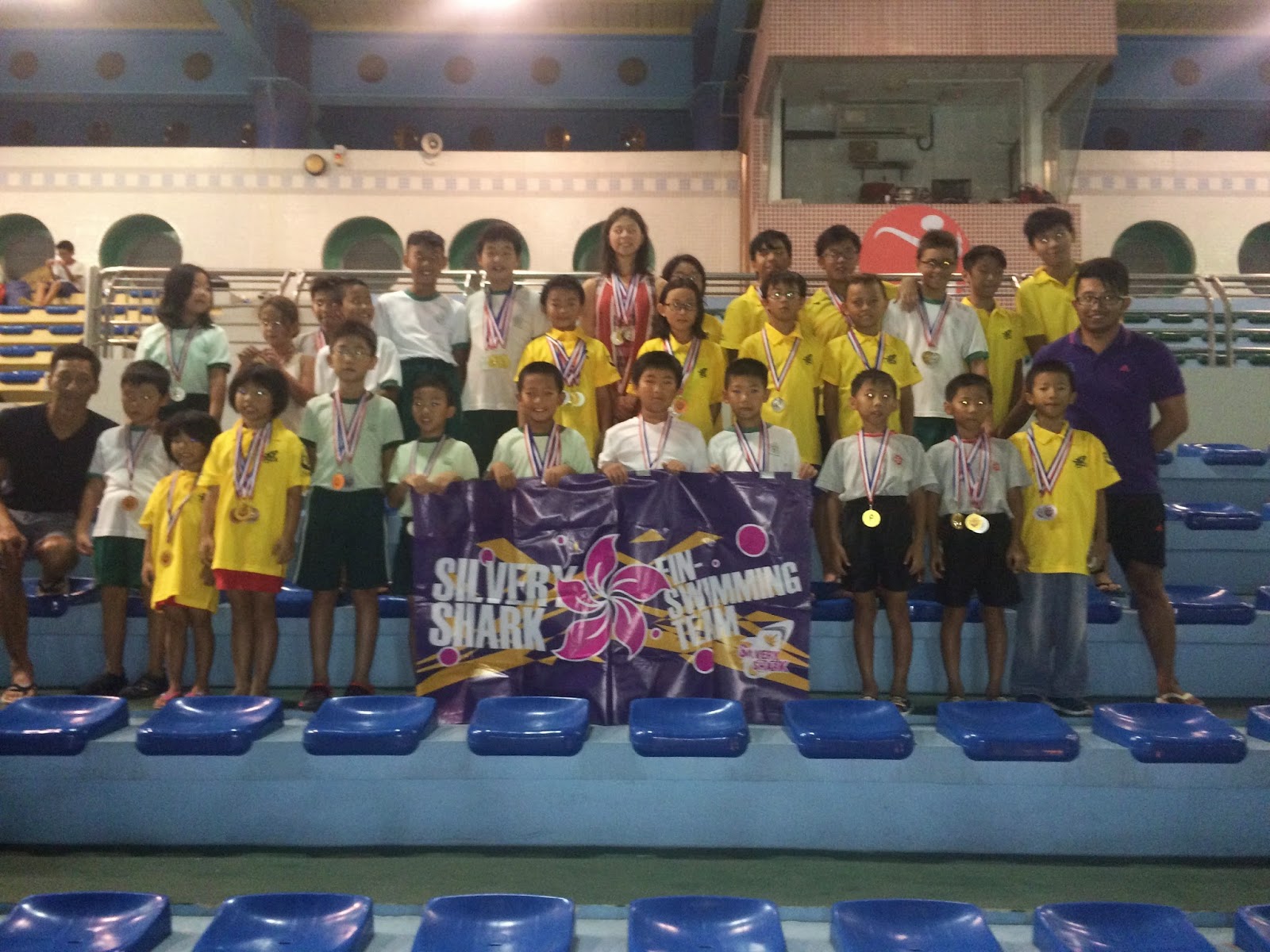 Sivery Sharks Fin Swimming team