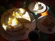 Torta de limão com queijo fresco e chantilly