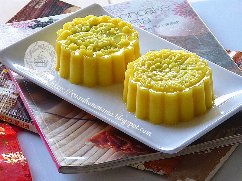 轩宏妈的厨房日记 XuanHom's Mom Kitchen Diary 芒果黑芝麻优格燕菜月饼 (Mango Black Sesame