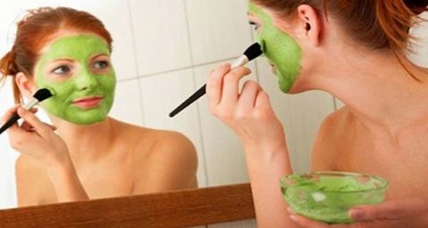 Whiten Your Skin And Clean It From Freckles And Dark Spots With This Homemade Lotion Whiten Your Skin And Clean It From Freckles And Dark Spots With This Homemade Lotion