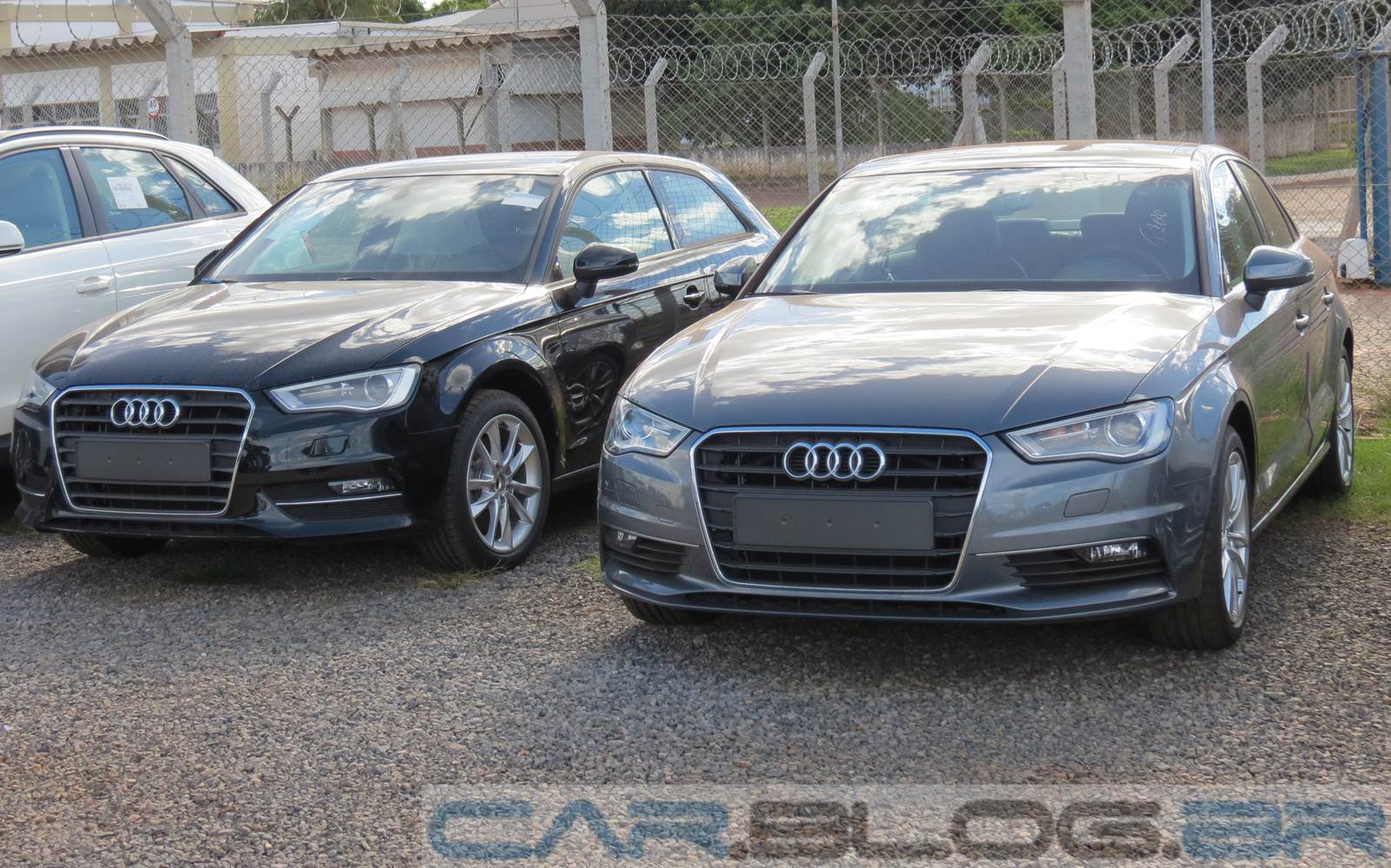 Audi A3 Hatch (esquerda) x Audi A3 Sedan (direita) Audi A3 Hatch (esquerda) x Audi A3 Sedan (direita)