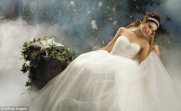 Reytjdiu The Dream Becomes Reality Disney And Bridal Gown