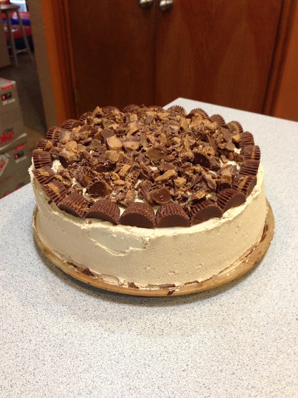 friendly's reese's peanut butter cake