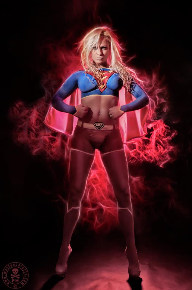 Kaley Cuoco Supergirl Bodypaint