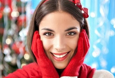 5 Reasons to be Grateful You’re Single This Holiday Season !! 5 Reasons to be Grateful You’re Single This Holiday Season - girl woman