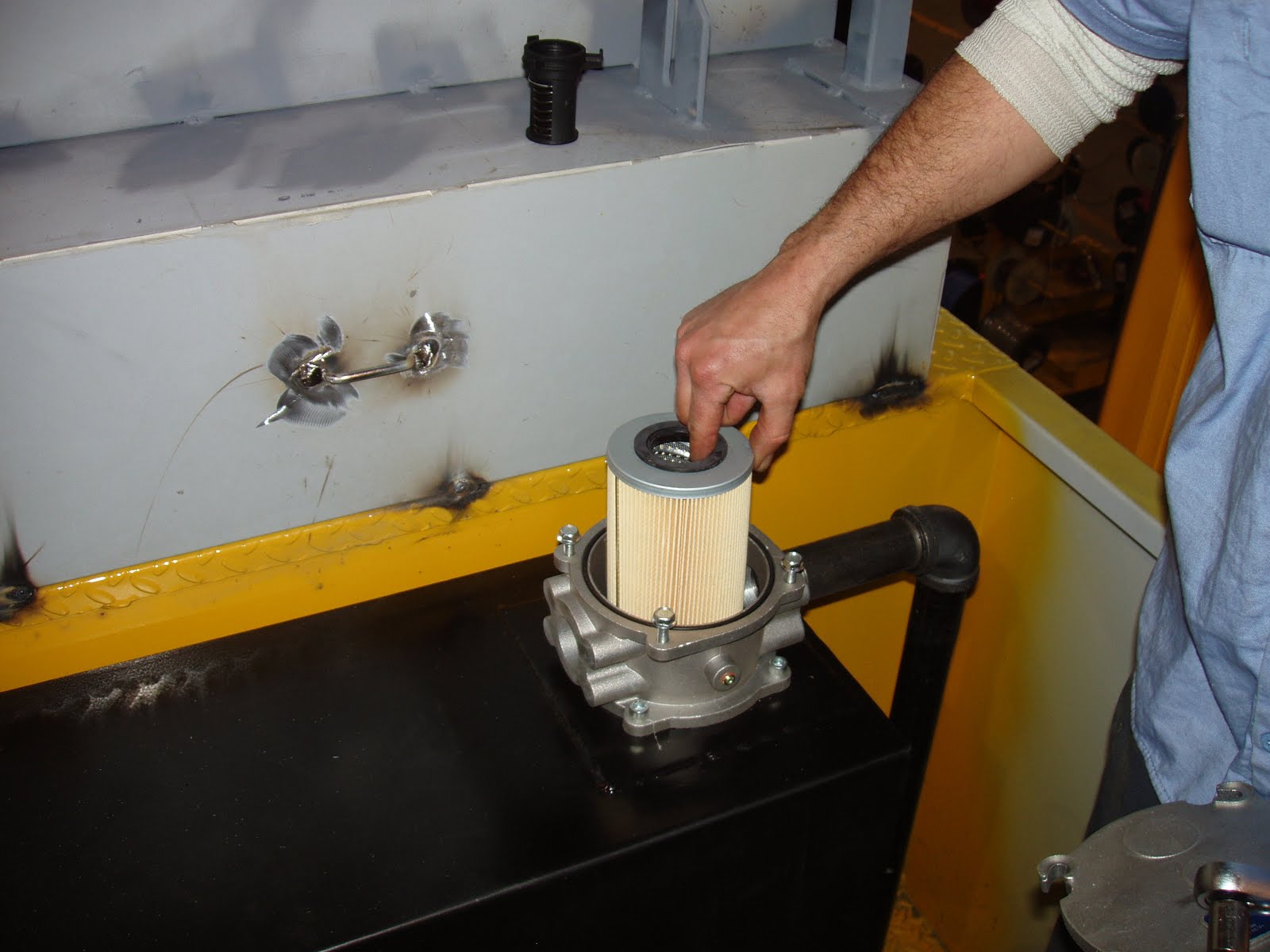 Utility Equipment Blog Hydraulic System Cleanliness