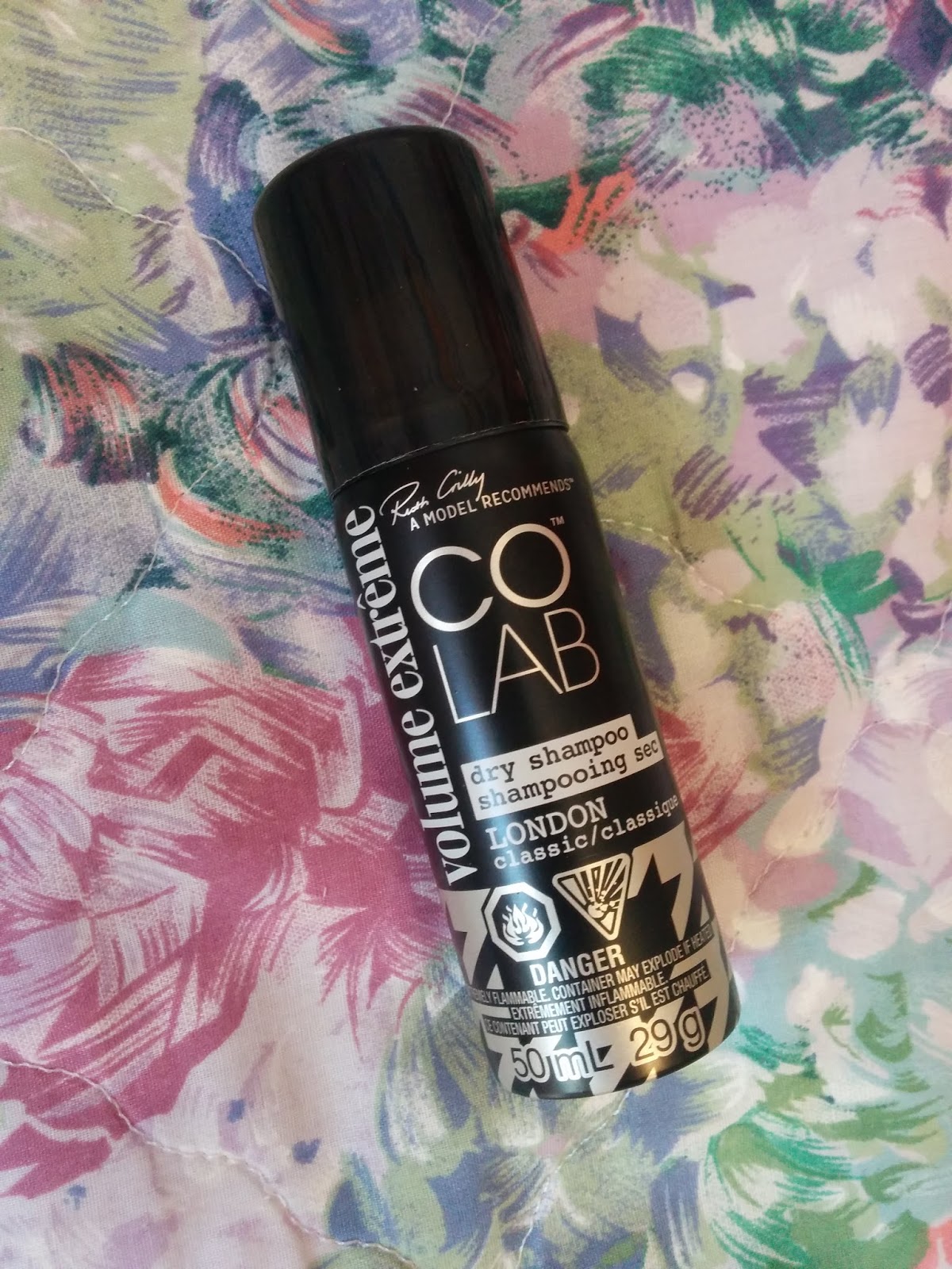 I'm Not a Beauty Guru Versus Dry Shampoo