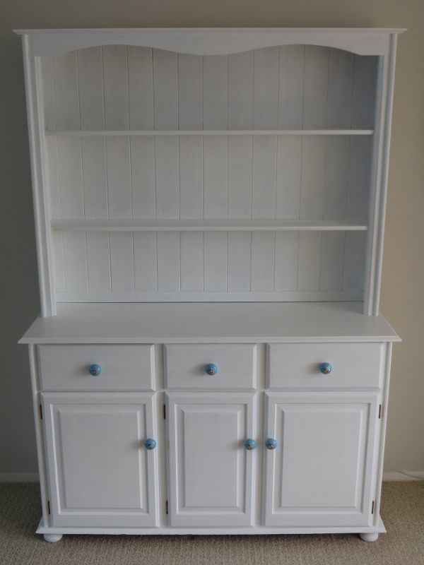 I Dots Craft Dresser Makeover We Used Laura Ashley Eggs In Cotton White