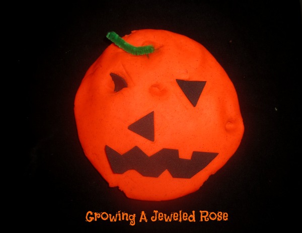 Halloween party ideas pumpkin play dough recipe