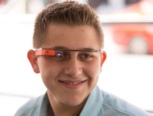 Kacamata Pintar Google Hadir Dengan 2 Warna