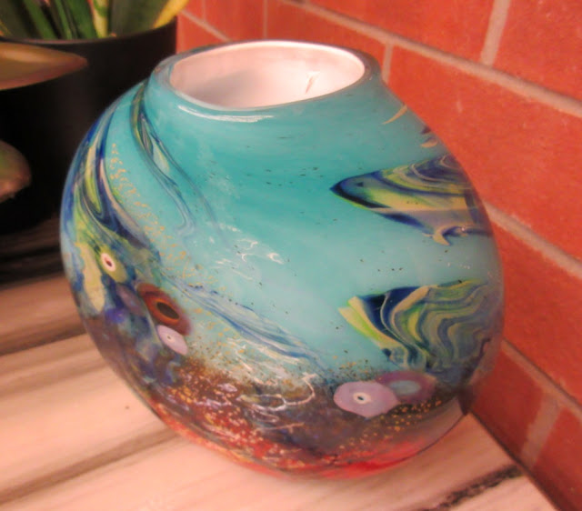 Funerary-glass-urn1.jpg