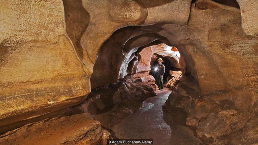 Mammoth Cave: Το υπόγειο σπήλαιο που κανείς δεν έχει βρει που τελειώνει! Mammoth Cave: Το υπόγειο σπήλαιο που κανείς δεν έχει βρει που τελειώνει!