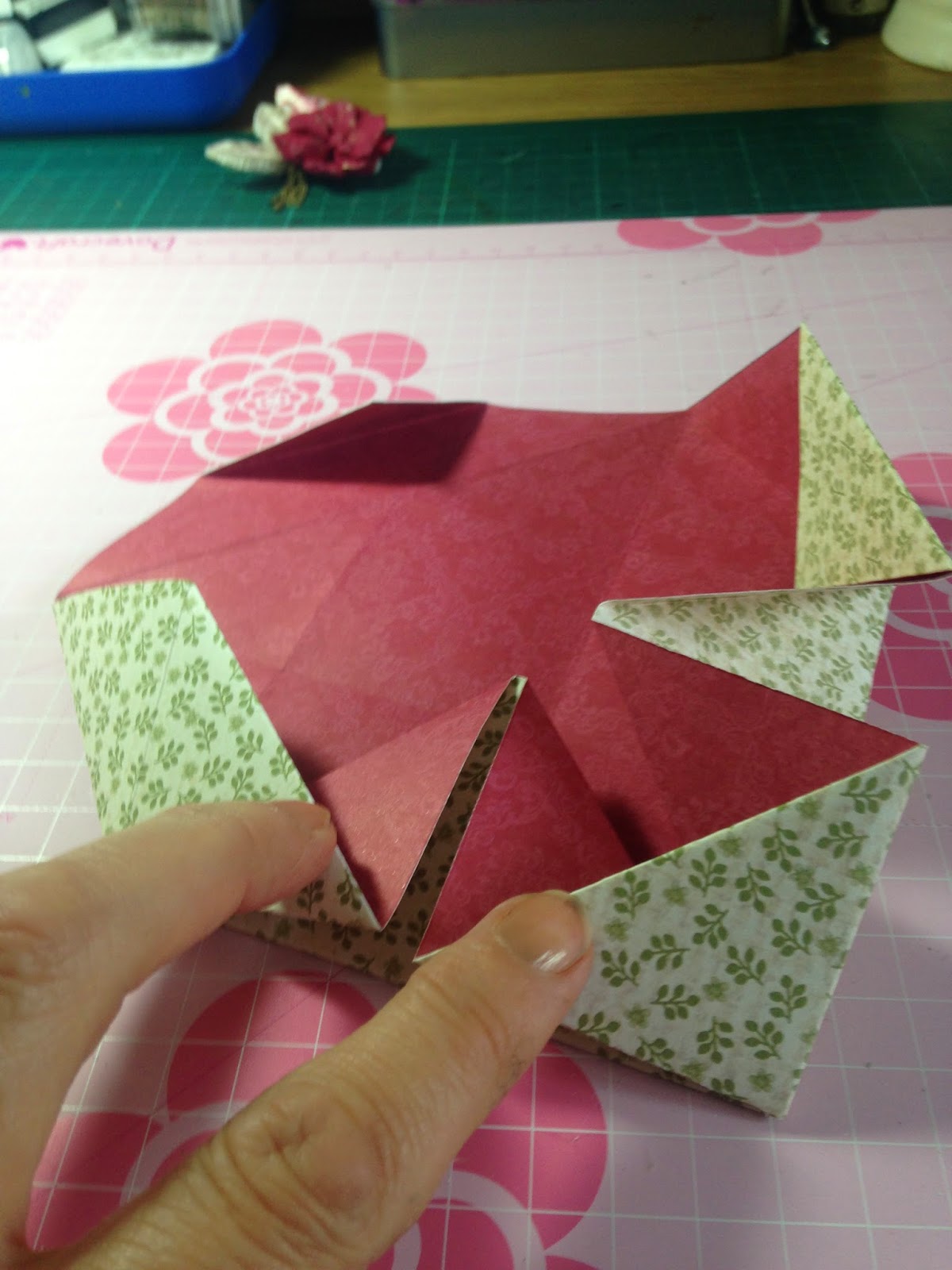 Pauline's Creative Journey Folded Frame Tutorial.....