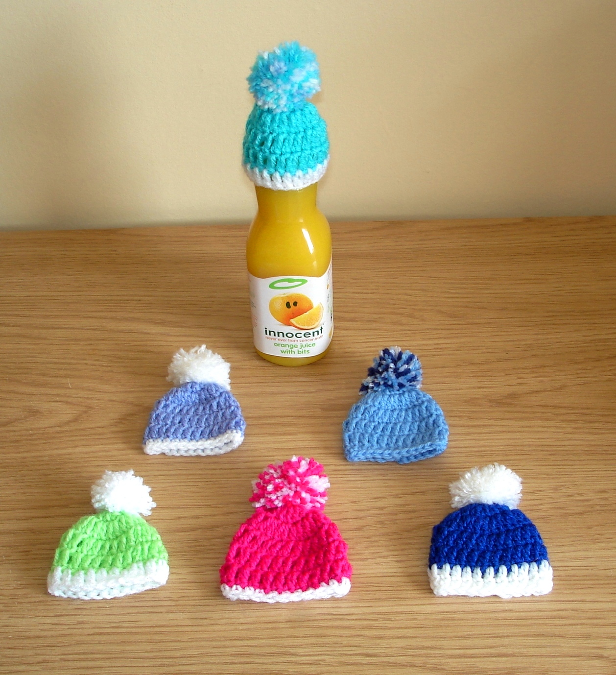 mariannas lazy daisy days: AGE UK ~ Innocent Smoothie Hats