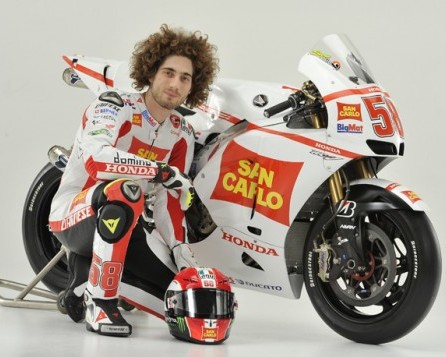 marco simoncelli crash marco simoncelli crash