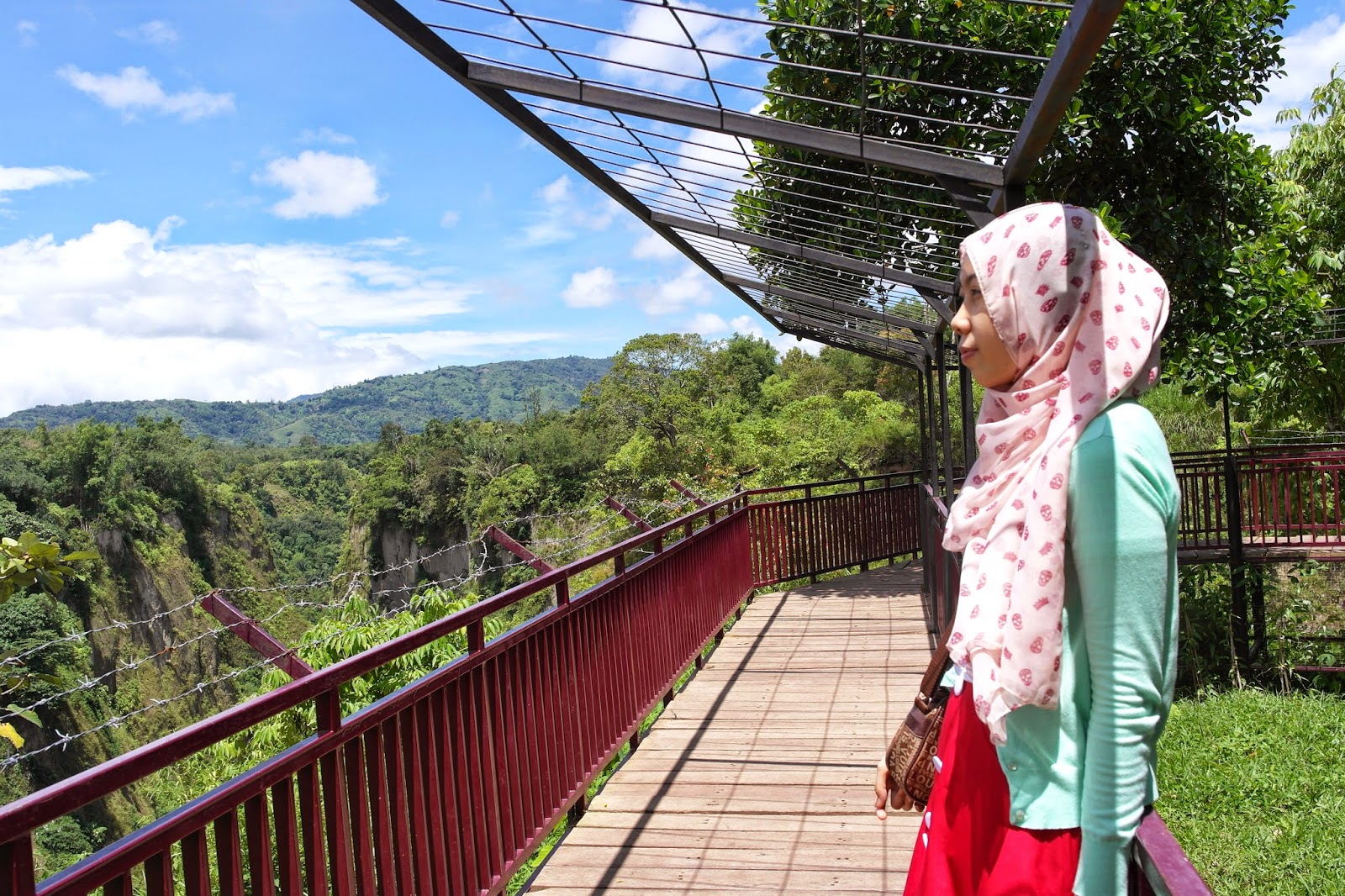 Objek Wisata Baru Ngarai Maaram Di Bukittinggi Jalan Sumatera Barat