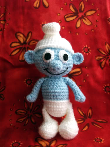 2000 Free Amigurumi Patterns: Free crochet pattern for a Smurf