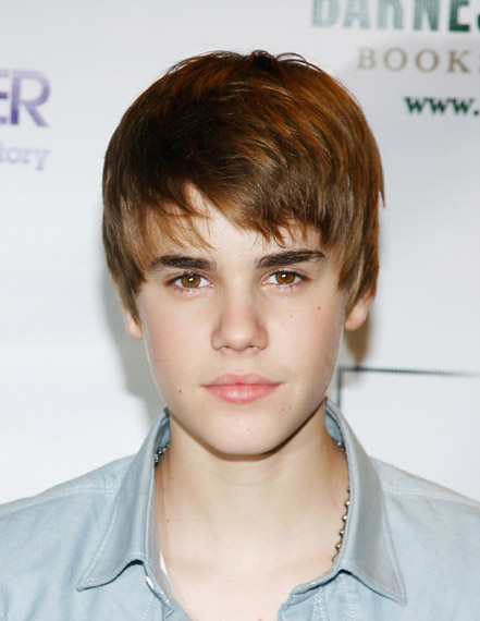 why justin bieber cut his hair. Bieber cut his hair on the set
