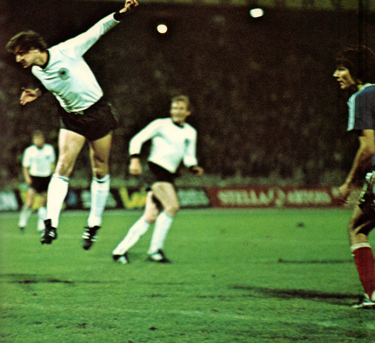 FRITZ THE FLOOD Euro 1976 West Germany Yougoslavia