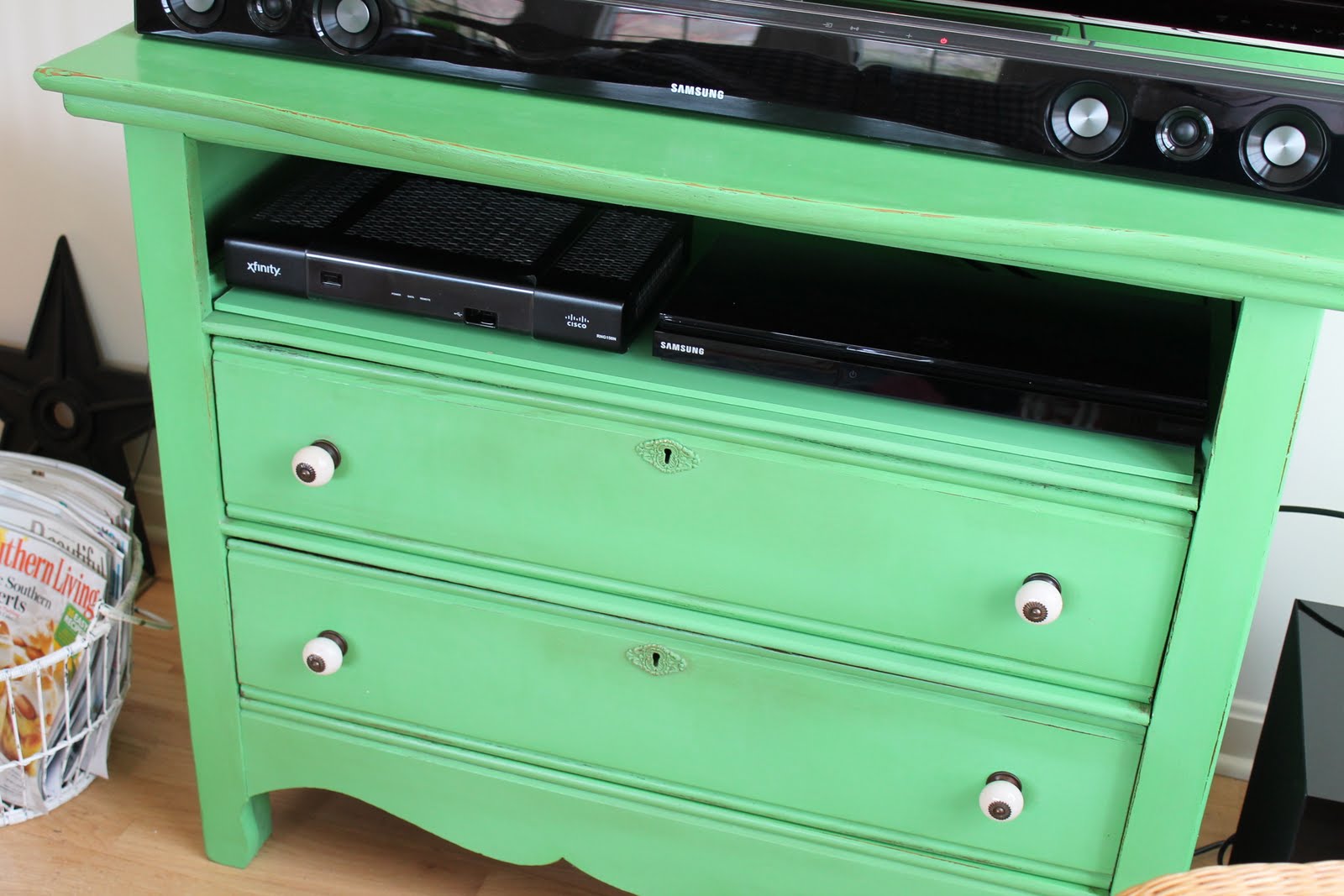 Elizabeth & Co. Green Cottage Dresser Media