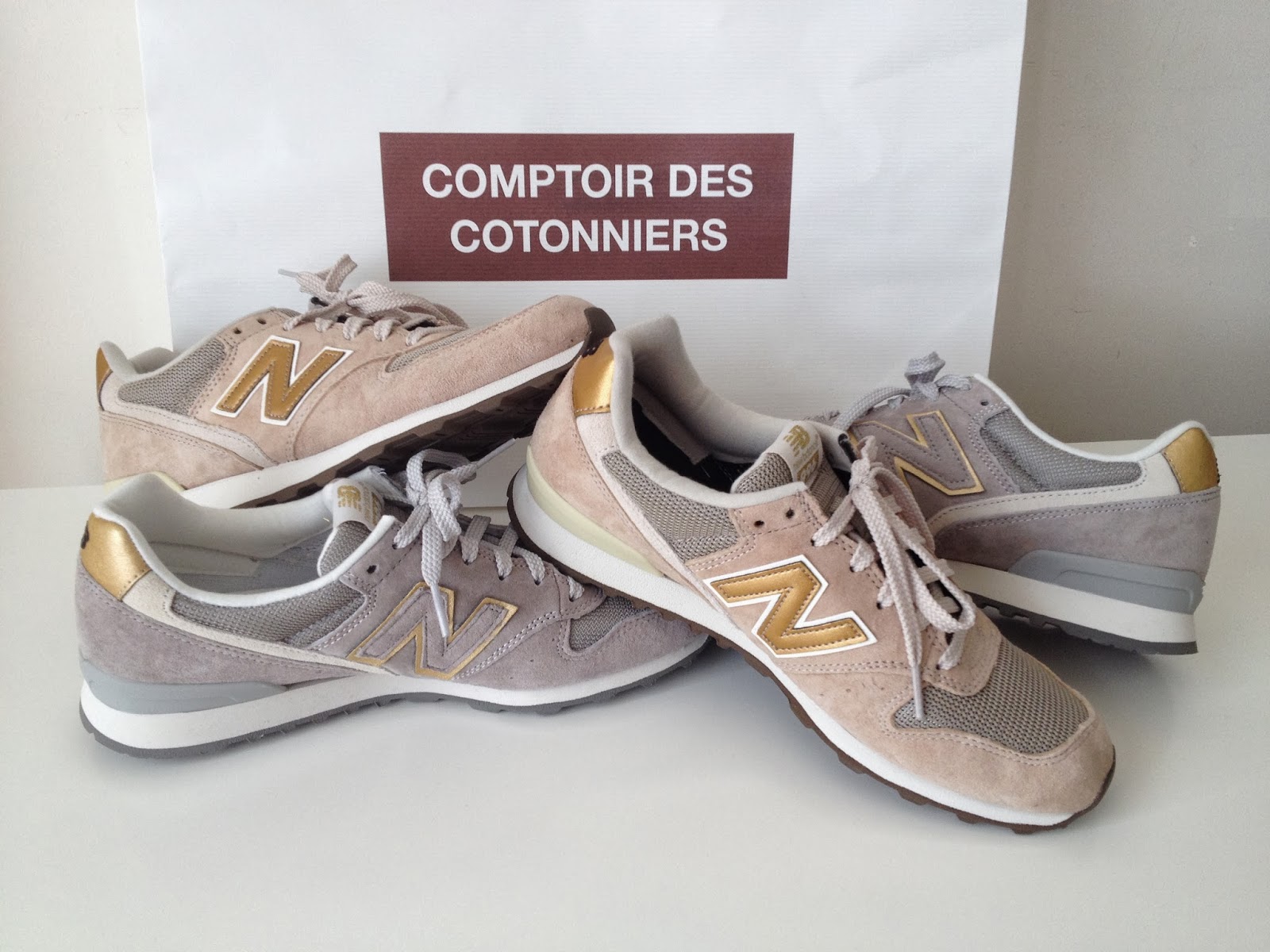 new balance 996 gold chic