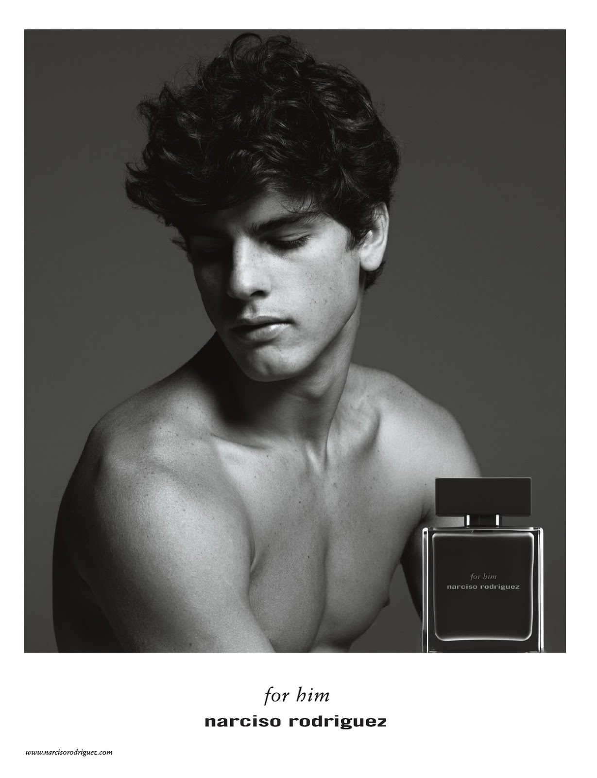 FOTO PUBLICITÁRIA DO PERFUME NARCISO RODRIGUEZ FOR HIM NARCISO RODRIGUEZ FOR HIM RESENHA E FOTO
