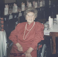 De honderdjarige Celestina Ceuppens 1893-1993 ook actief met het kaartspel en kruiswoordpuzzels De honderdjarige Celestina Ceuppens 1893-1993 ook actief met het kaartspel en kruiswoordpuzzels