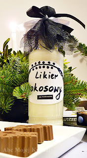 http://abcmojejkuchni.blogspot.com/2012/12/likier-kokosowy-kto-by-pomysla.html