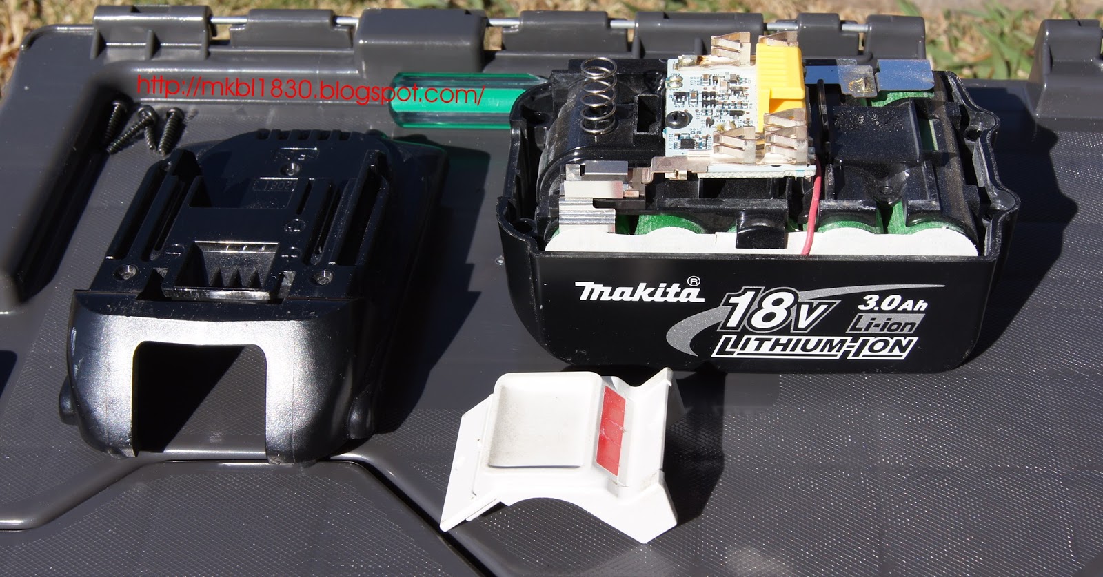 Makita BL1830 Battery Internal Exploration