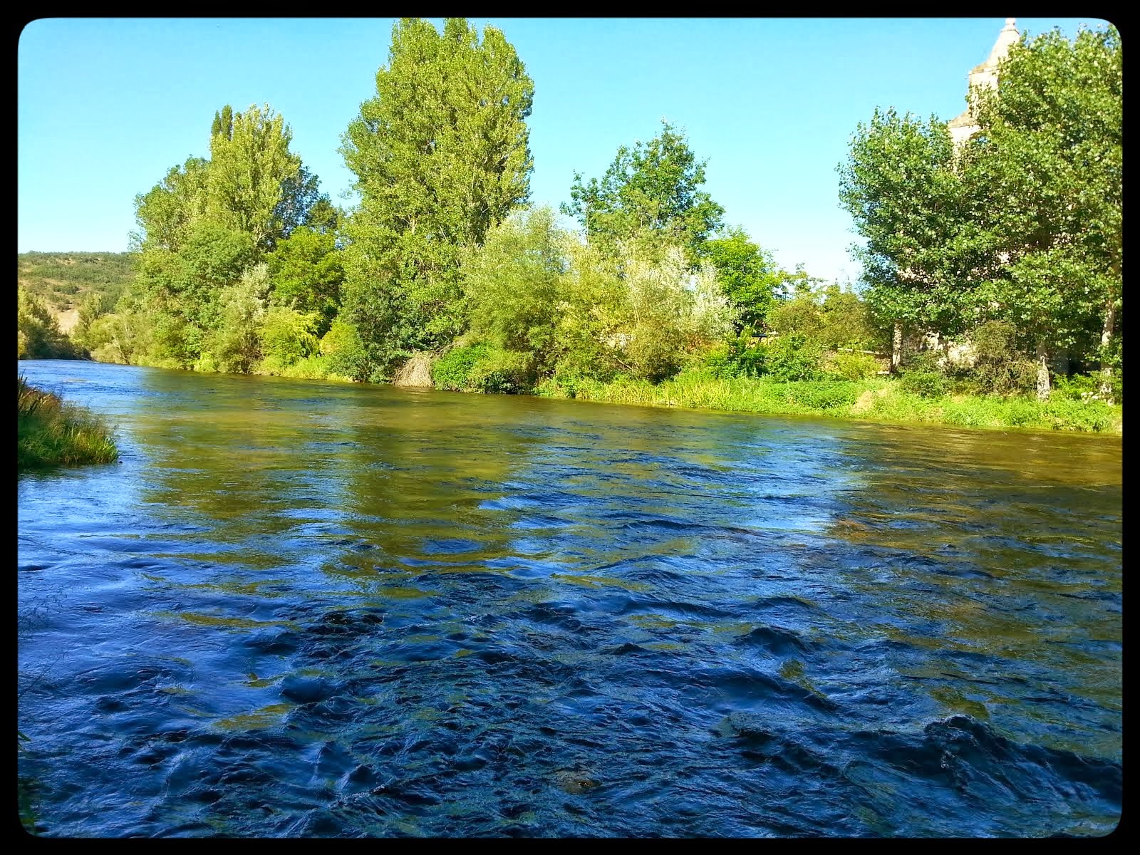 HISTORIA DE UN DÍA DE PESCA EN LUGÁN, RÍO PORMA , hacer click