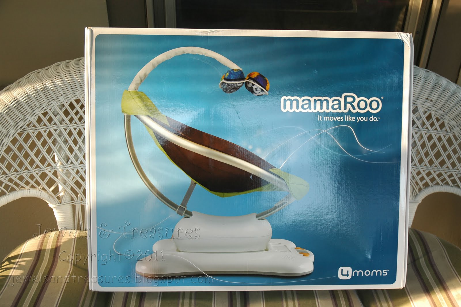 4moms mamaroo box