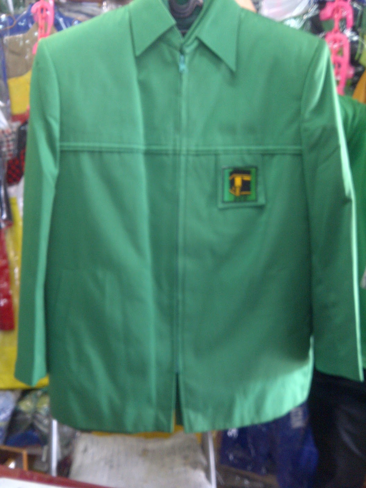 http://4.bp.blogspot.com/-LVeYpGua2OM/UTBlIPLHQCI/AAAAAAAAAng/hurtf4q3MZI/s1600/Menteng-20130209-06169.jpg