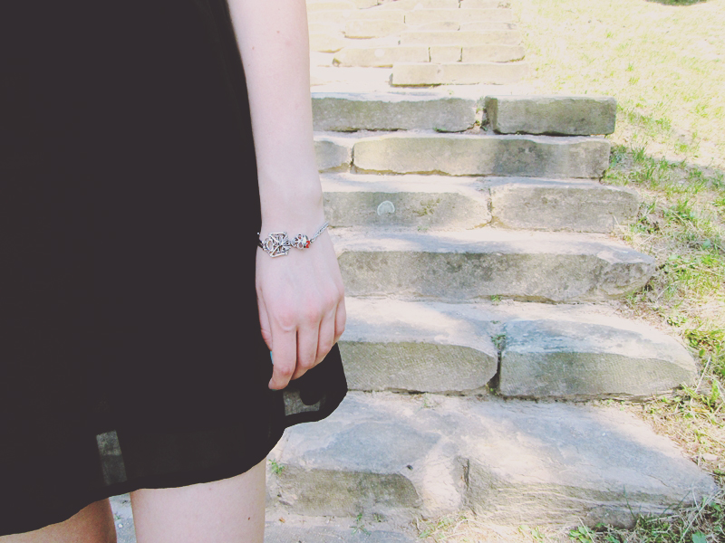 asos dress, filipa canic, filipa canic blog, flower crown,black, outfit