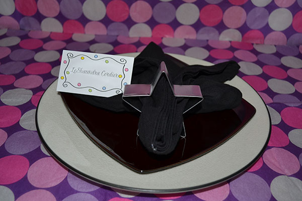 Ap 4 fleur de lis napkin informal place setting