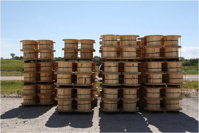 Empty+Electrical+Spools ... are being laying in , you can see many such empty wooden cable spools
