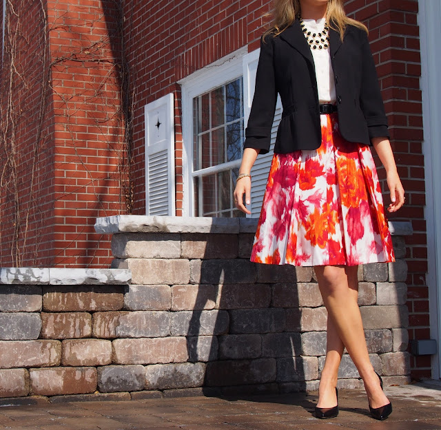 office attire work wear professional women woman female appropriate corporate classy cubicle classic