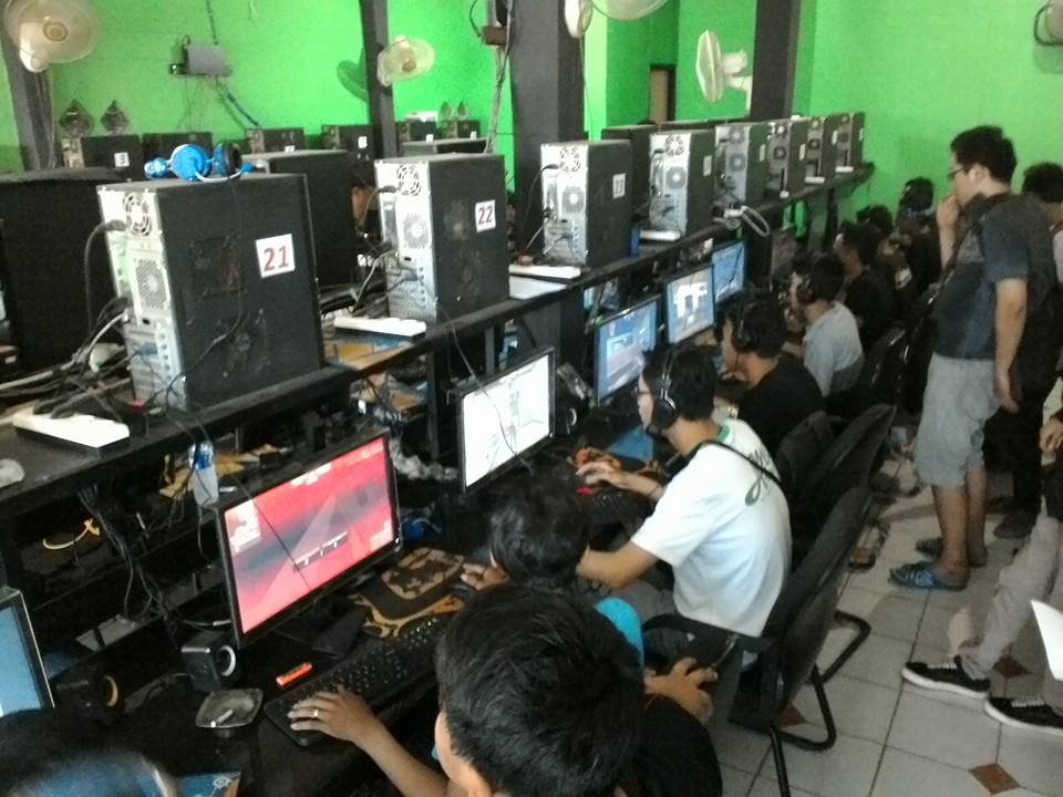 Belajar Bisnis Game Online di Warnet: Dari Nol Hingga Untung Berlipat