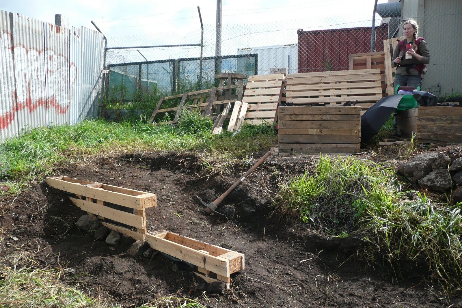 Through Lemongrass Eyes Landscaping with Pallets