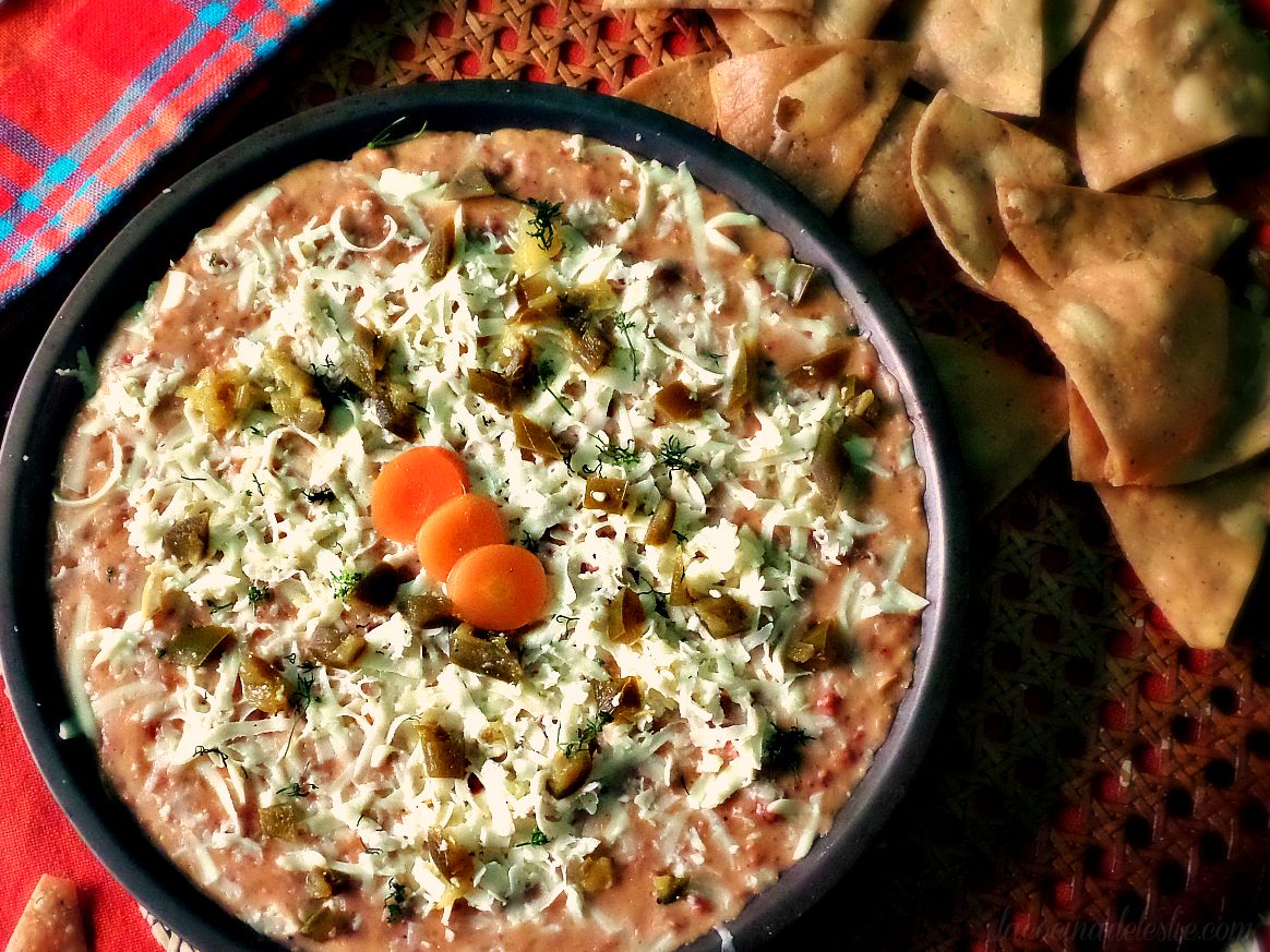 Chorizo Bean Dip - La Cocina de Leslie