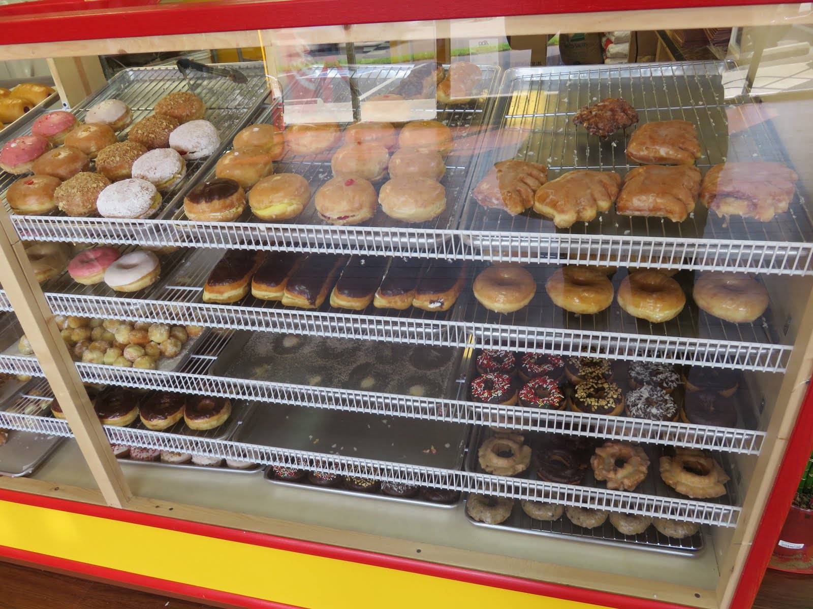 Big Daddy Dave New Donut Shop in Lenoir City TN