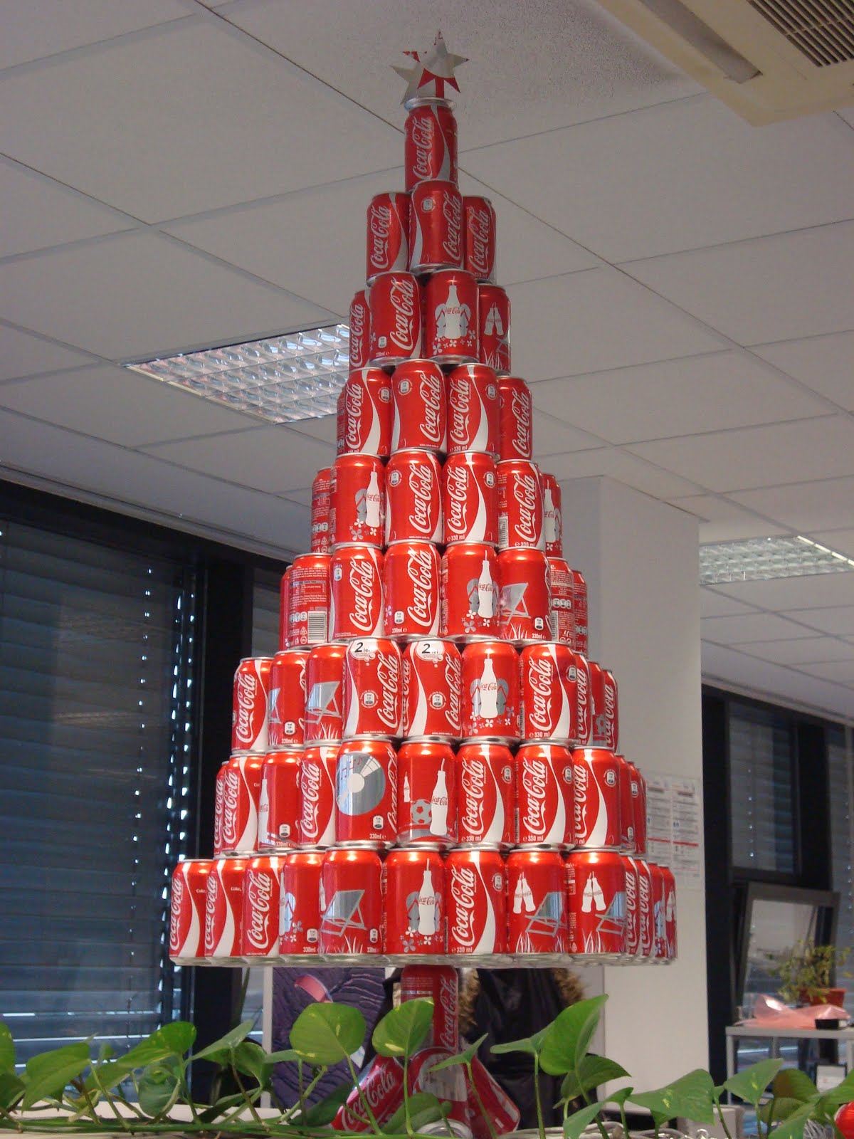 Oh look! A soda can Christmas tree