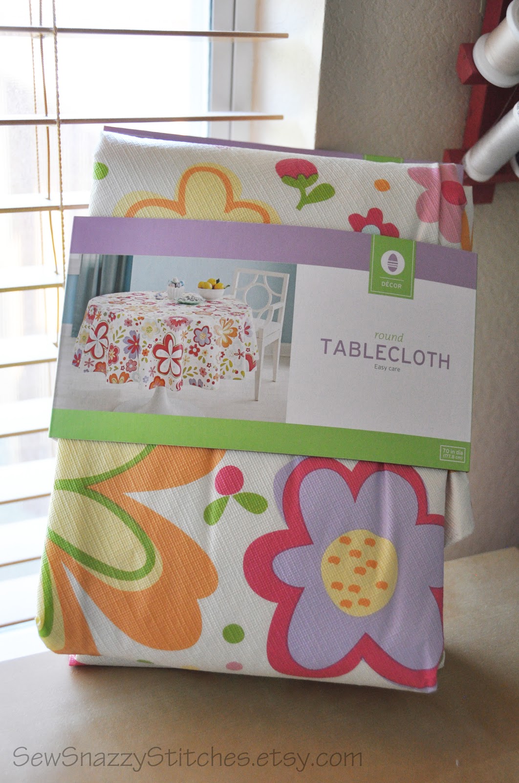 Sew Snazzy Stitches How To Make A Fitted Tablecloth