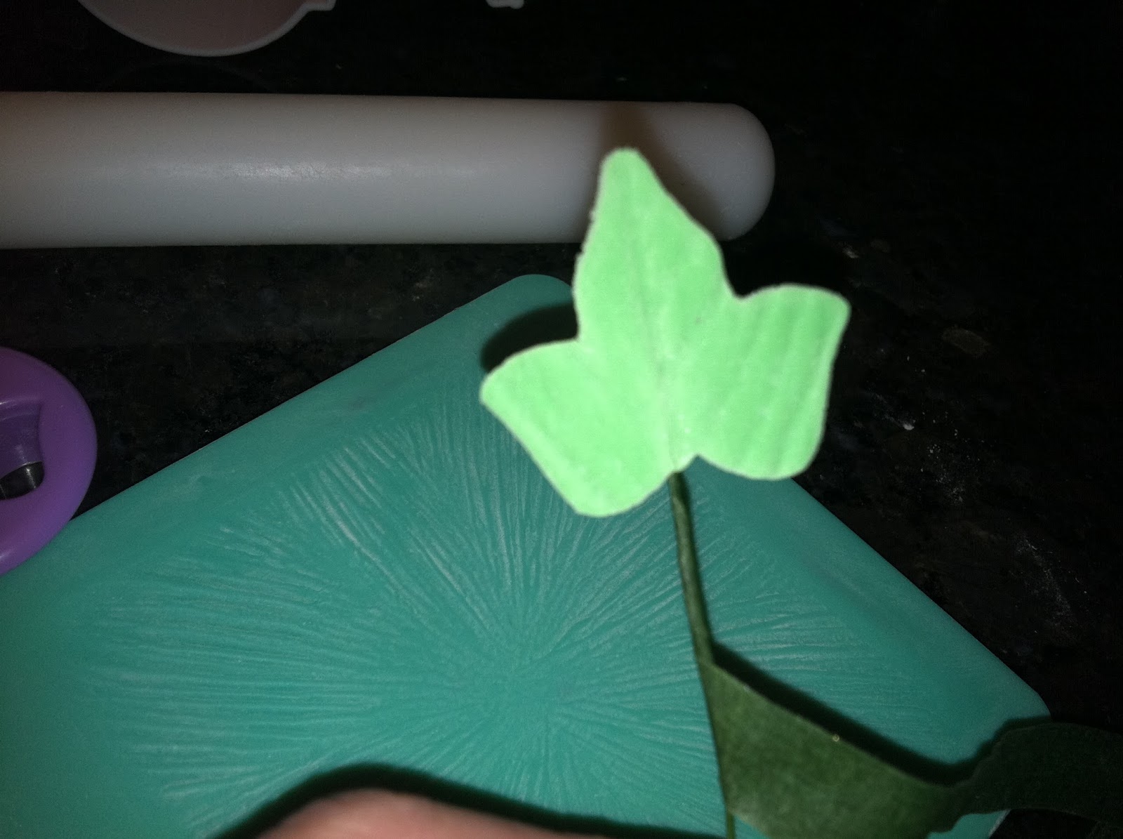 The Iced Queen Gum Paste Ivy from Wilton Course 4