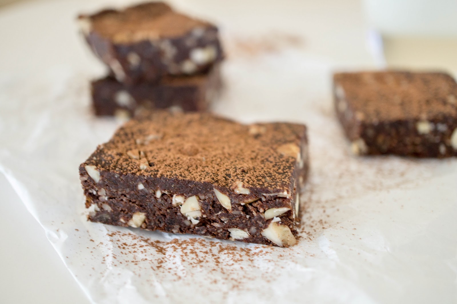 Smart Cookie Raw "Brownies" or The Best Healthy Snack Bar