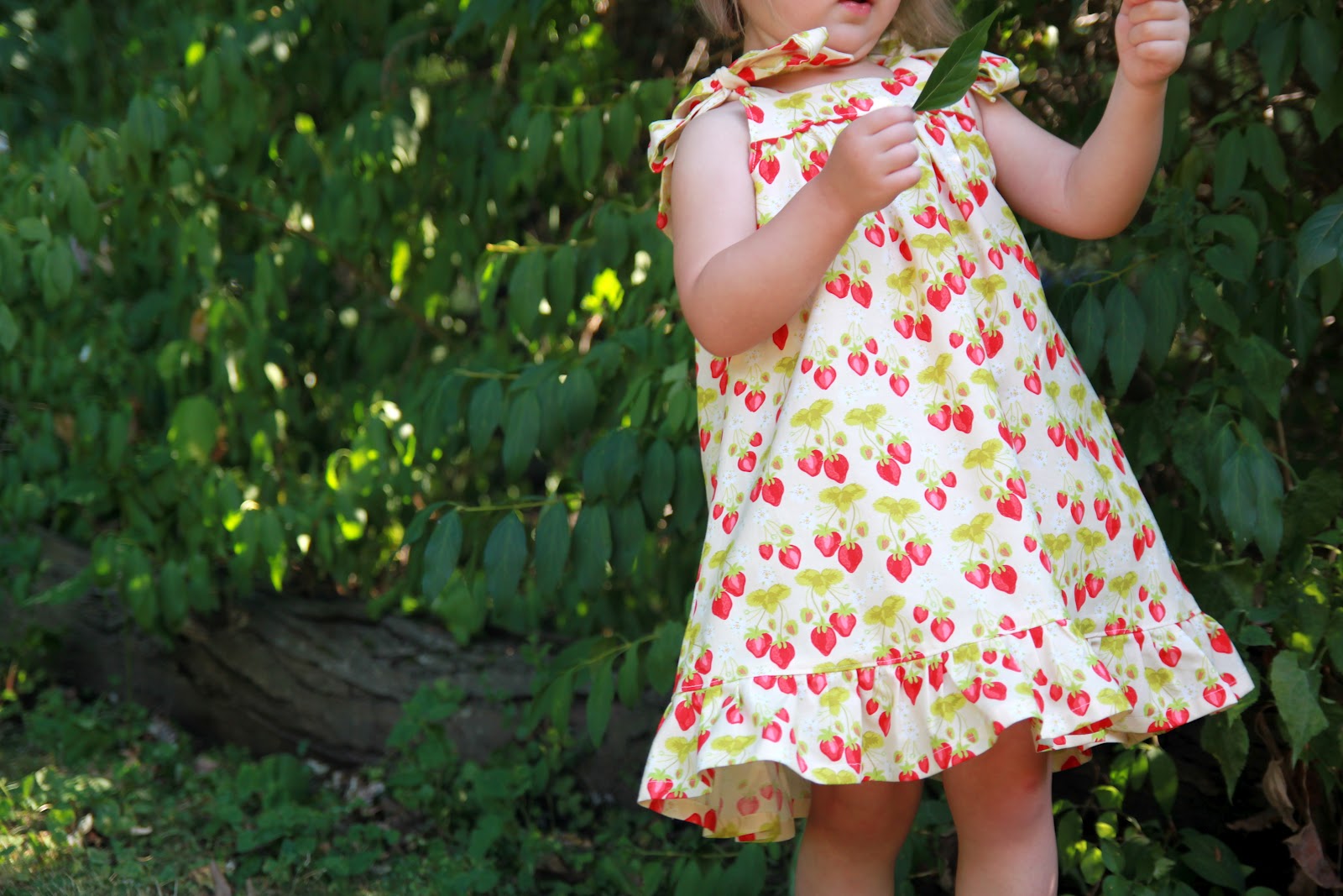 Summer Picnic Dress Free PDF Pattern and Tutorial The Cottage Mama
