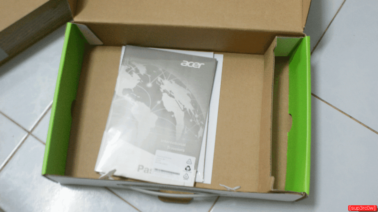 Unboxing Acer Aspire One D270 | Sup3rC0w